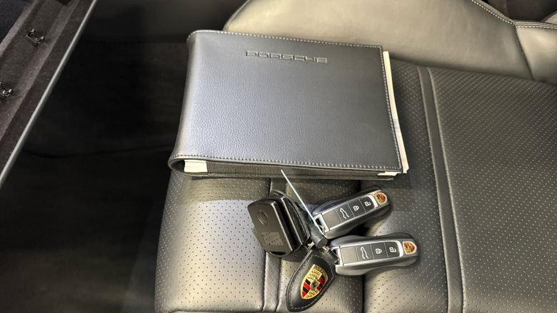 Porsche Cayenne E-Hybrid 5dr Tiptronic S Estate